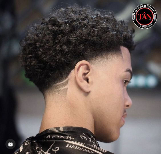 Cập nhật xu hướng mới nhất tại các chỗ cắt tóc nam đẹp ở TP.HCM 2 Tân Barber Shop Chỗ Cắt Tóc Nam đẹp ở Tp Hcm