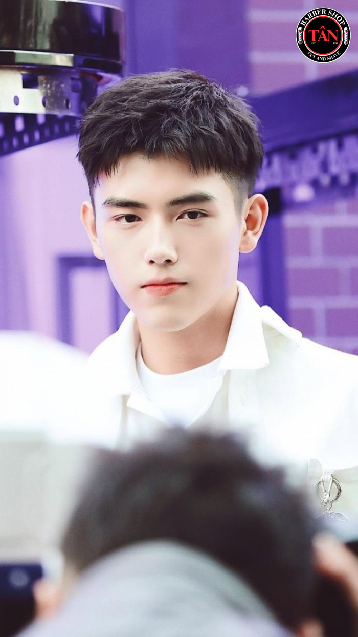 Các kiểu tóc mái bằng đẹp cho nam không thể bỏ qua cho những boy sành điệu 18 cac kieu toc mai bang dep cho nam 19